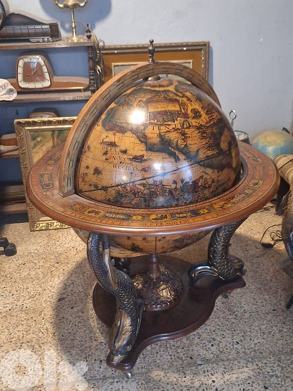large italian unique globe bar 0