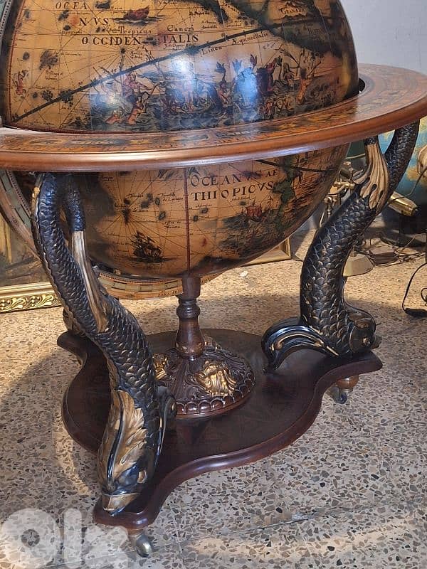 large italian unique globe bar 1