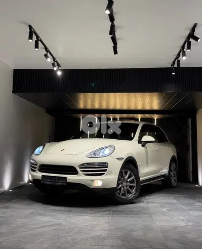 2011 Porsche Cayenne V6 Company Source “Porsche Beirut”