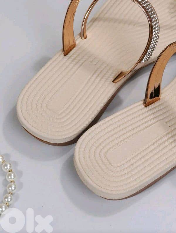 New Woman Casual Criss-Cross Strap Flat Sandals (Gold/Silver) 4