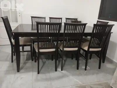طاولي اوروبي شبه جديد ٨كراسي