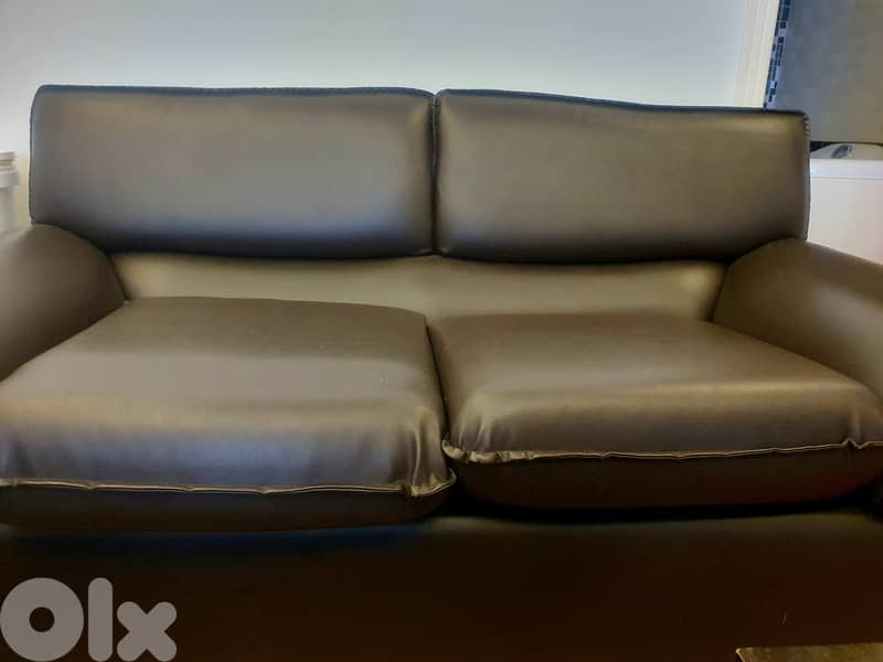 Leather living room 0