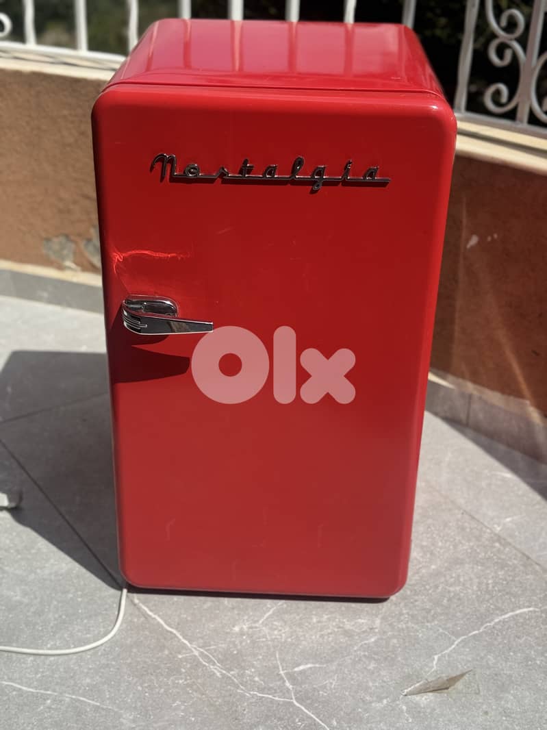 Nostalgia mini fridge براد 0