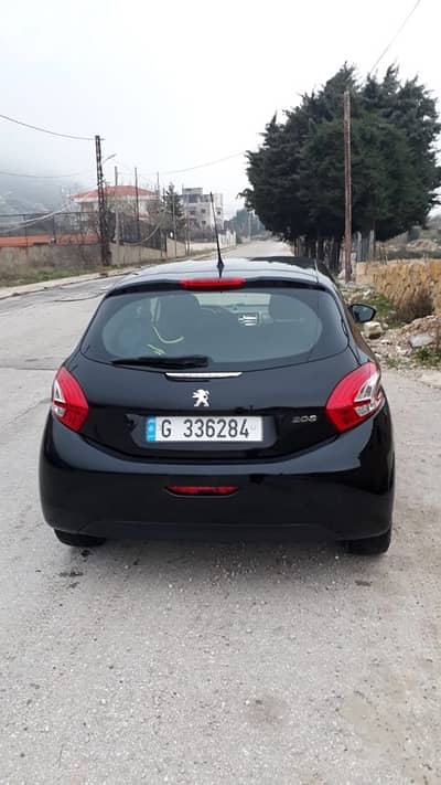 Peugeot 208 2013