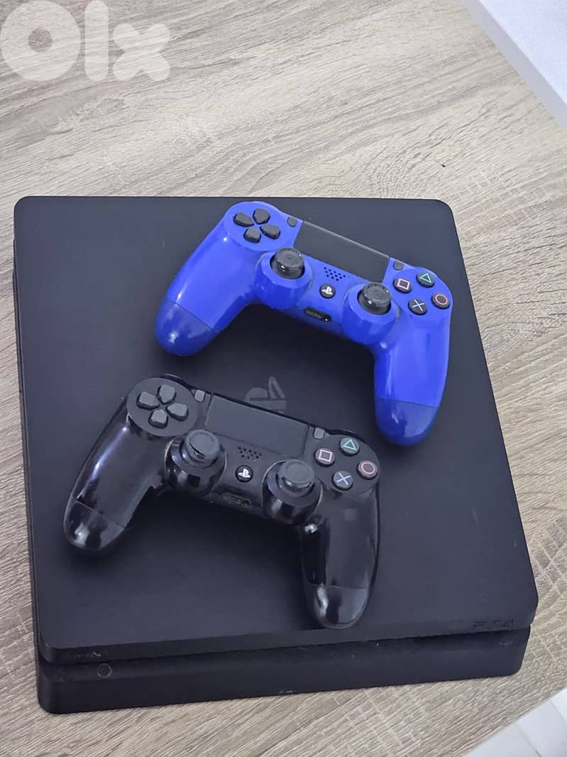 PS4 slim 500gb+2 original controllers 0