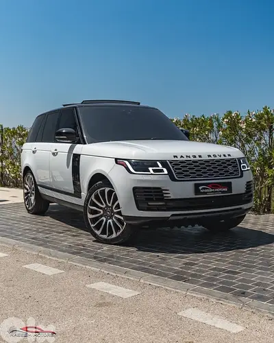 2018 Range Rover Vogue V8 Dynamic, Clean Carfax, Fully Loaded!!