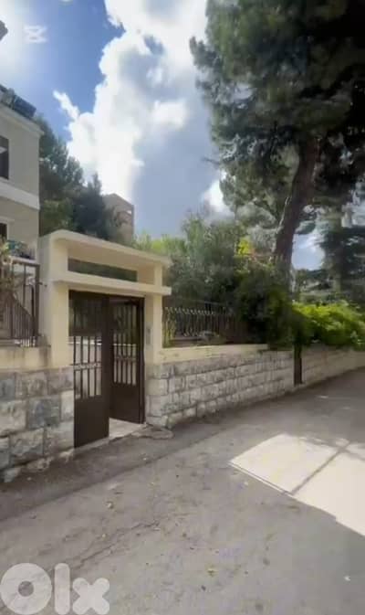 Traditional Stone Villa For Sale in Bhamdoun