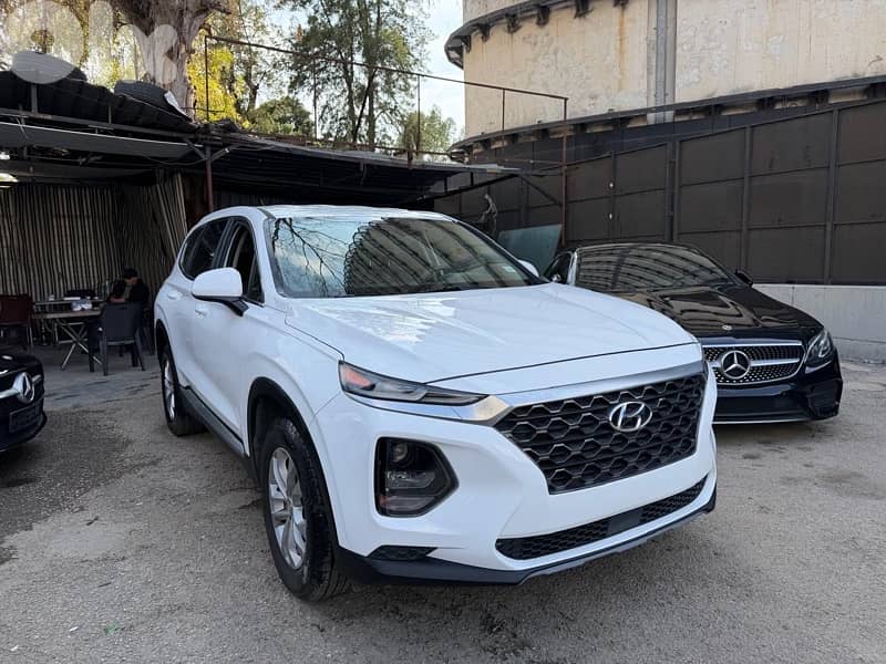 Hyundai Santa Fe 2019, 4wl, super clean, full options, 81/882165 0