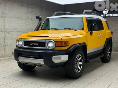 Toyota FJ Cruiser 2008 full Subwoofer . .