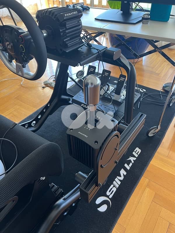 PlayStation and pc driving rig fanatec 0