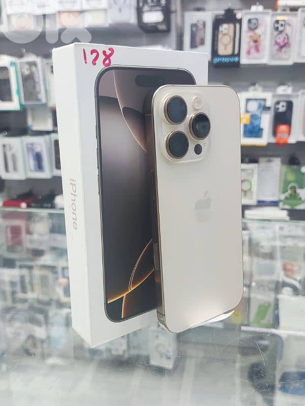 apple iphone 16 pro 0