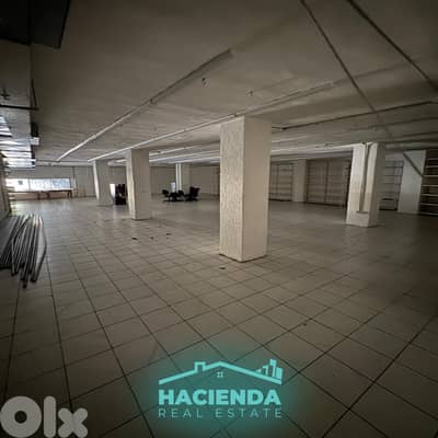 Highway Shop For Rent In Baabda