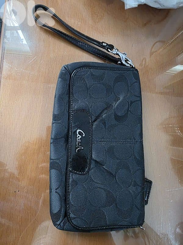 Coach Clutch 1