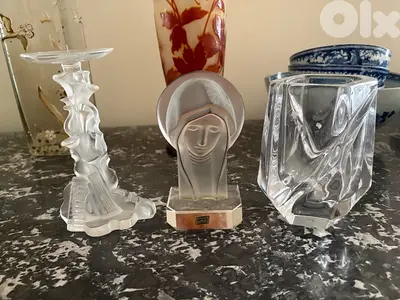 Lot de 3 pièces en verre cristallin de style Lalique