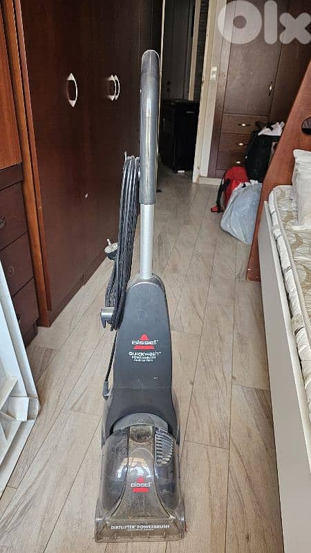 bissel vaccum cleaner 0