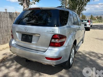 Mercedes-Benz ML-Class 2011