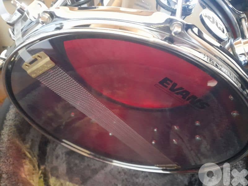 DW collector series snare 4