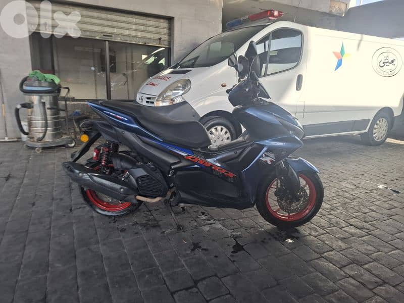 800 dolar momken ne2sh be s3ra wzbt s3ra 3