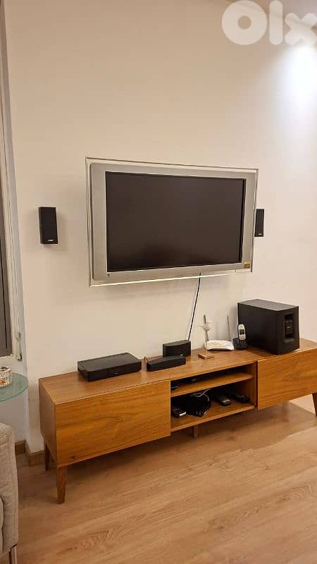 apartment for rent in hazmieh facing carrefour /180sqm fully furnished 0