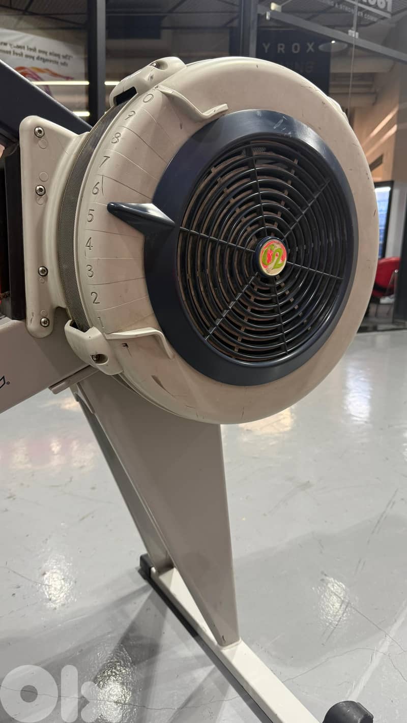 Concept2 Model E Rowing Machine Rower 1