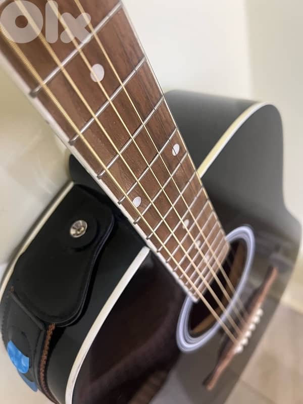 Fender accoustic guitar barely used like new 0