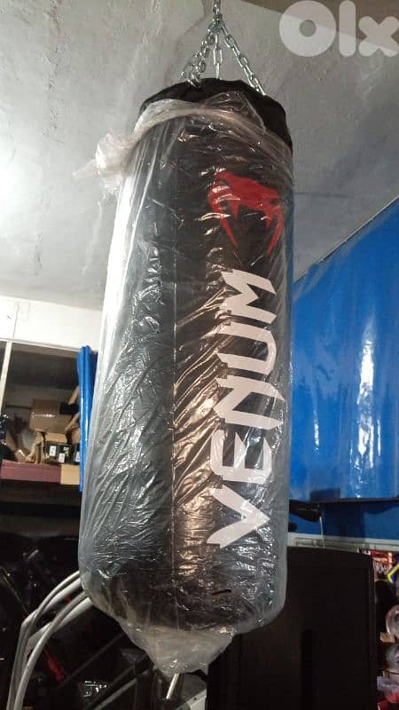Boxing bag 0