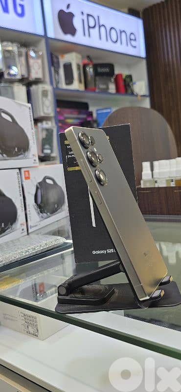 Samsung s25 ultra  1000 gb 12 ram like new with box 1