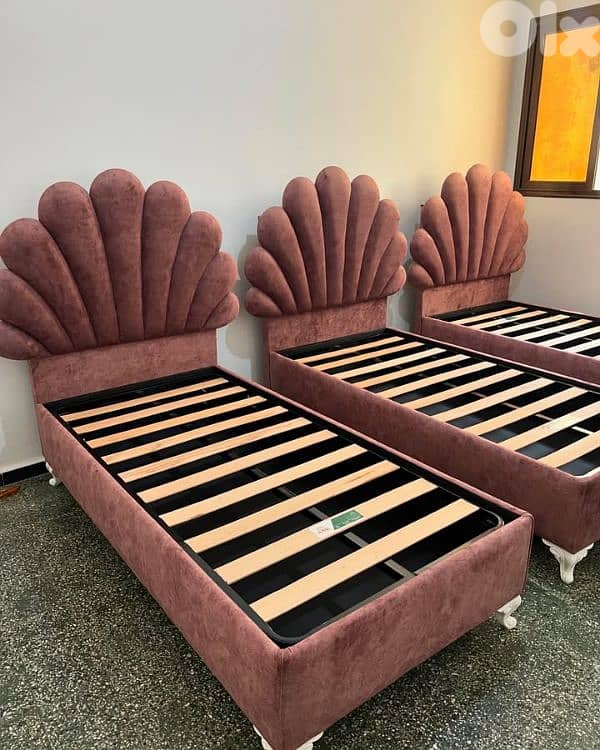 New Modern 3 Single beds with Bank High Quality 0