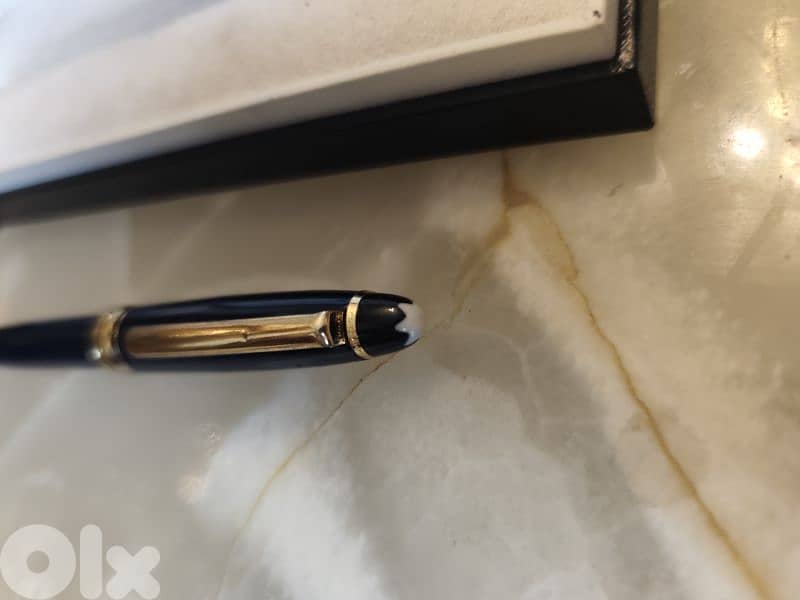 Montblanc Meisterstück Classique Ballpoint Pen with gold-coated trim 2