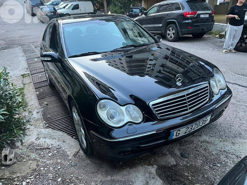 مرسيدس بنز 240/260/280 2003 0