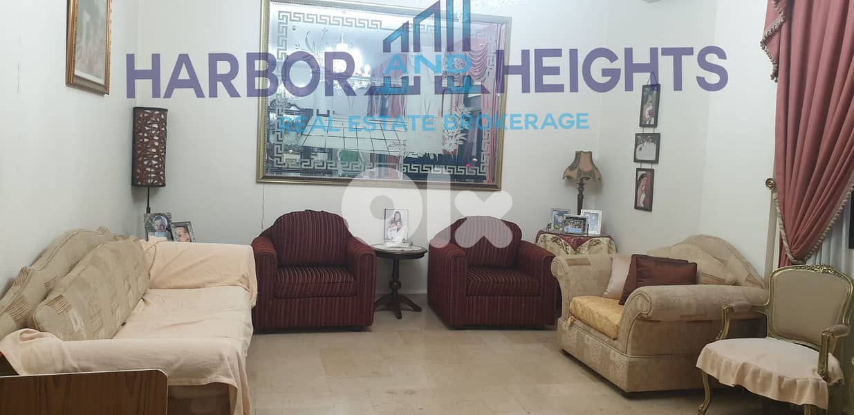 Apartment for Rent in Ain el Remmaneh - شقة للإيجار في عين الرمانة 0