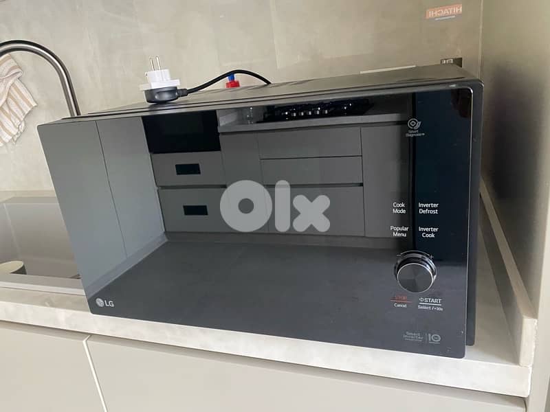 Microwave LG  used like new 0