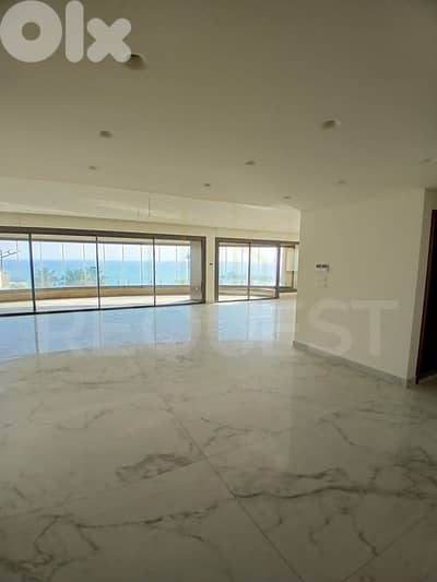 Apartment With Terrace For Sale in Raouche شقة مع تراس للبيع في الروشة