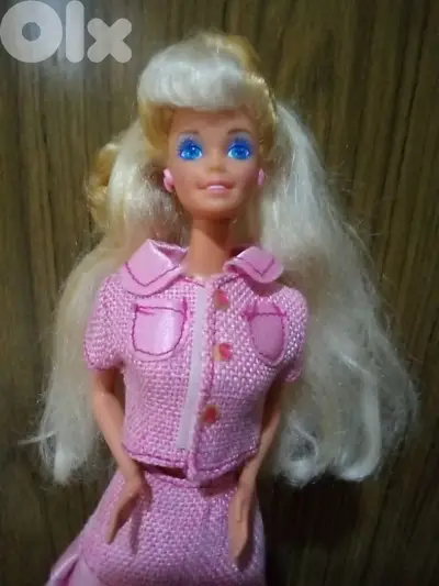 Barbie PRETTY SURPRISE Limited rare Mattel1991 Great doll+outfit+boots