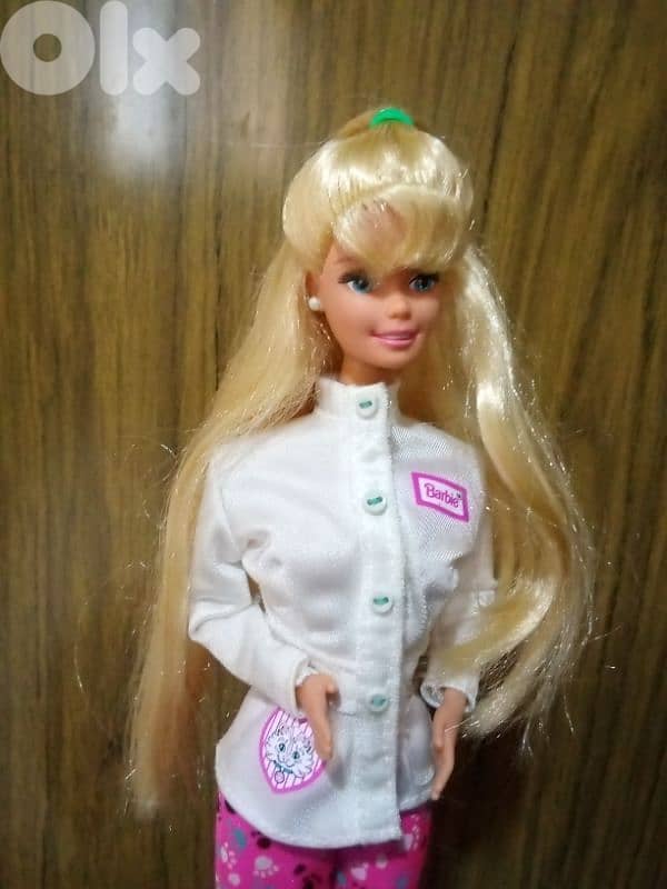 Barbie PET DOCTOR Mattel 1996 Great doll in her own wears+shoes=47$ 2