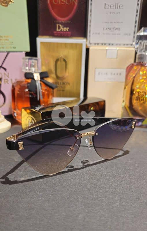 Cartier Triangle Fancy sunglasses 0