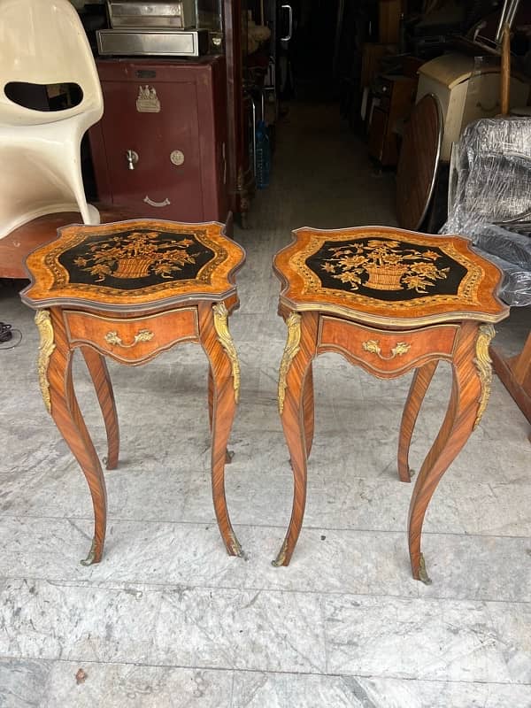Pair of 2 frensh marquetry flowers side table salon 350$ 0