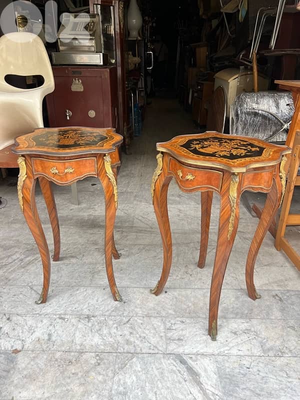 Pair of 2 frensh marquetry flowers side table salon 350$ 5