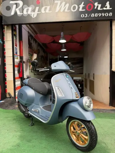 2026 Vespa Officina 8 300 cc okm