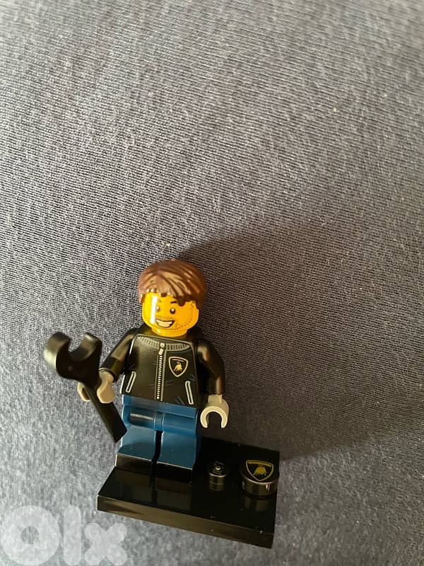 Lego Lamborghini minifigure 2