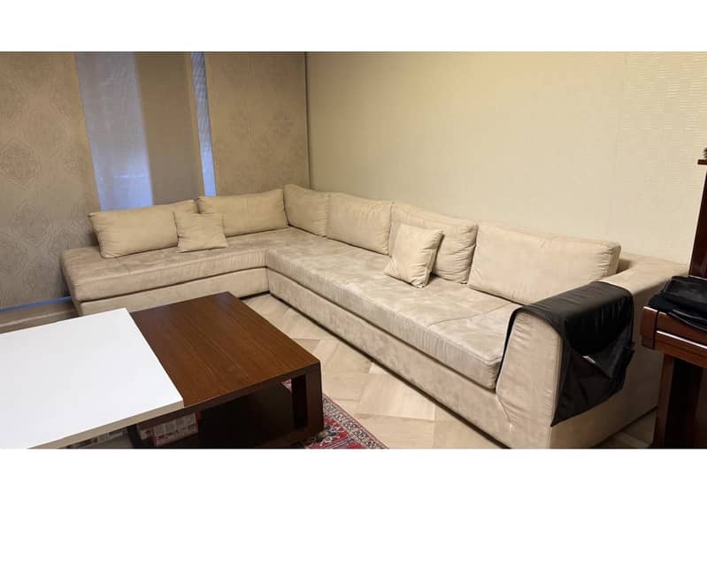 Living room 0