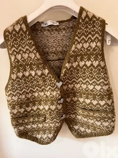 Zara Khaki sweater-top