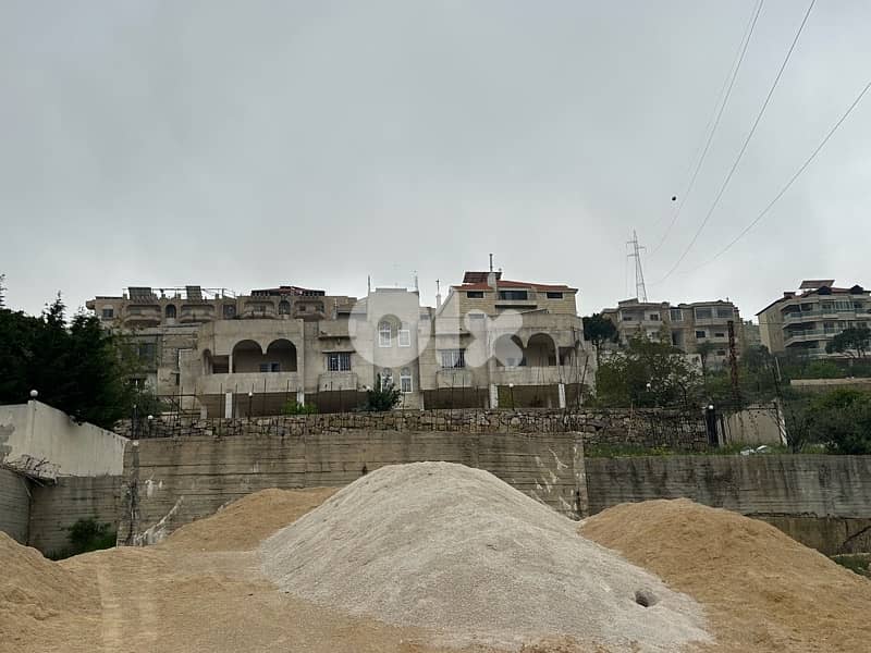 Land 1080m with 300m One floor 2 Apartments Sawfar vs Sharoon 0