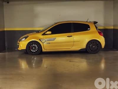 Renault Sport Clio R3 F1 Team R27