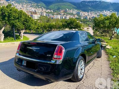 Chrysler 300 2014
