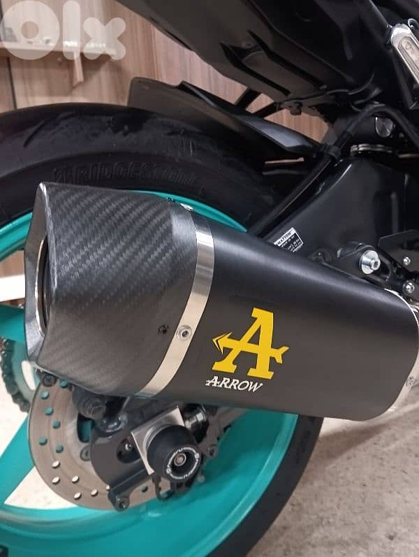 Yamaha MT-10 2024 company source still not registered 2800klm on odo 5