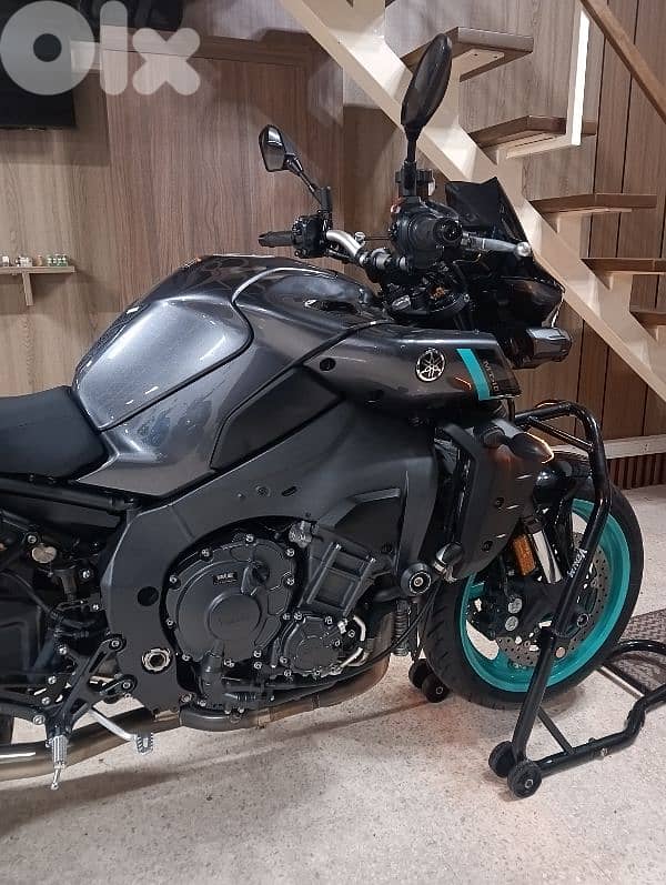 Yamaha MT-10 2024 company source still not registered 2800klm on odo 16