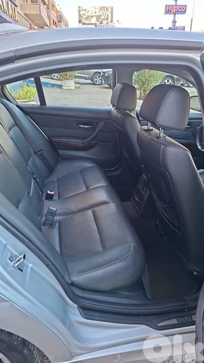BMW 3-Series 2009