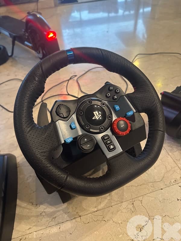 Logitech g29 excelent condition 2