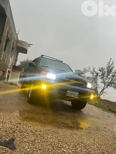 نيسان باثفايندر 2001